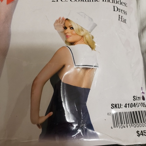 Sailor Costume - Picture 2 of 7